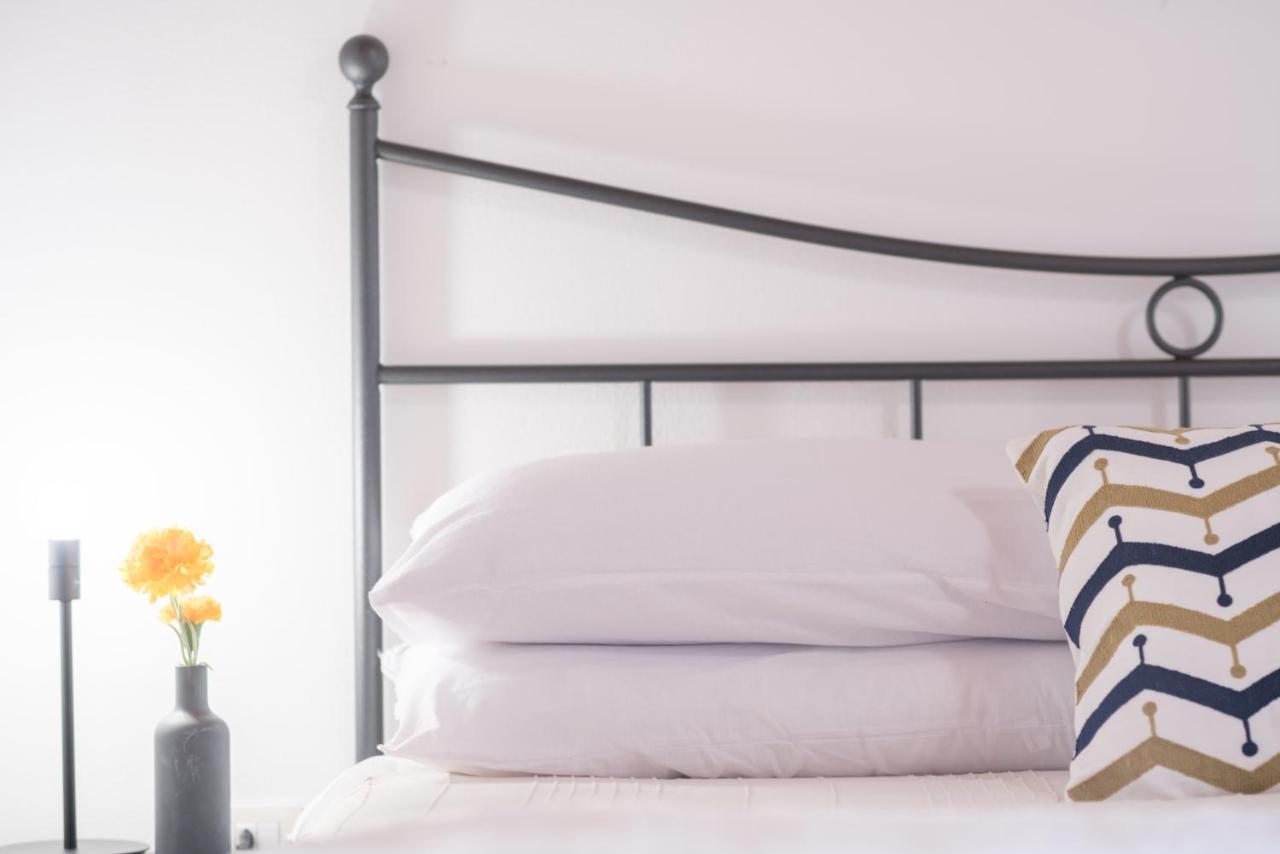 Yenne Rooms Wifi-Ac Cagliari Exterior photo