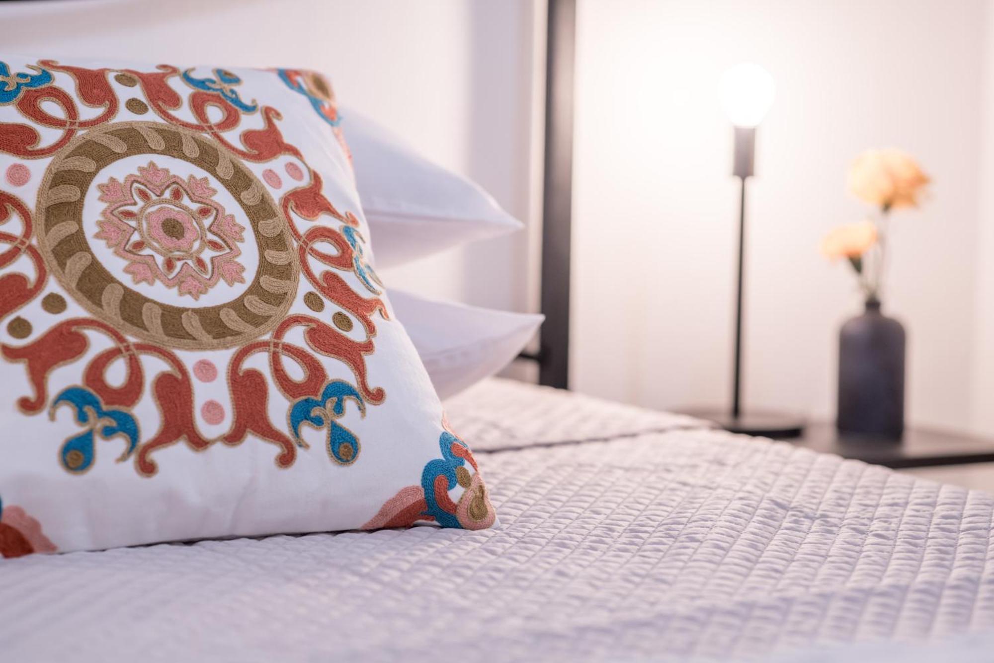 Yenne Rooms Wifi-Ac Cagliari Exterior photo