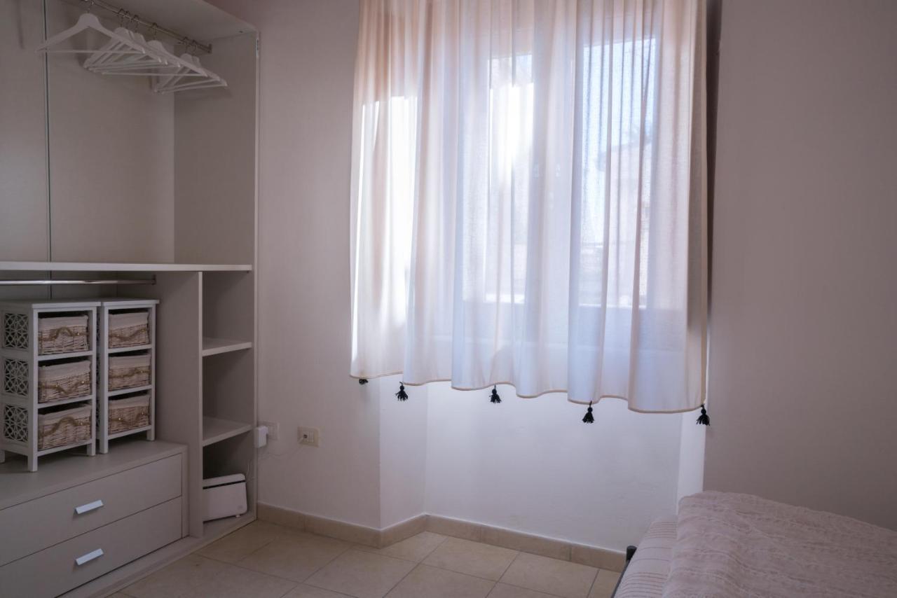 Yenne Rooms Wifi-Ac Cagliari Exterior photo