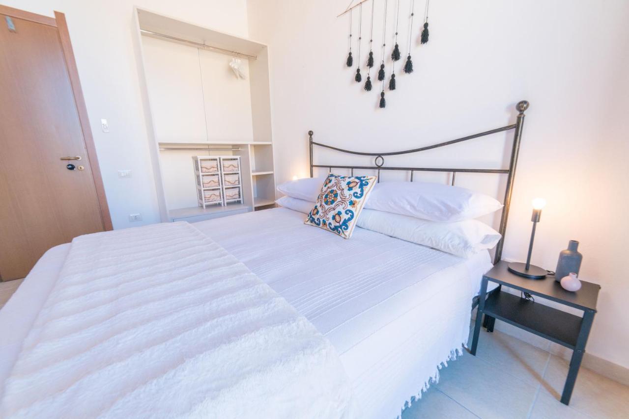 Yenne Rooms Wifi-Ac Cagliari Exterior photo
