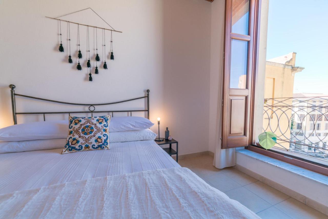 Yenne Rooms Wifi-Ac Cagliari Exterior photo