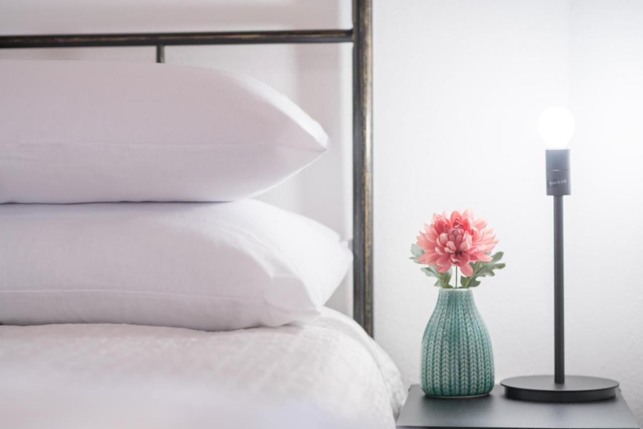 Yenne Rooms Wifi-Ac Cagliari Exterior photo