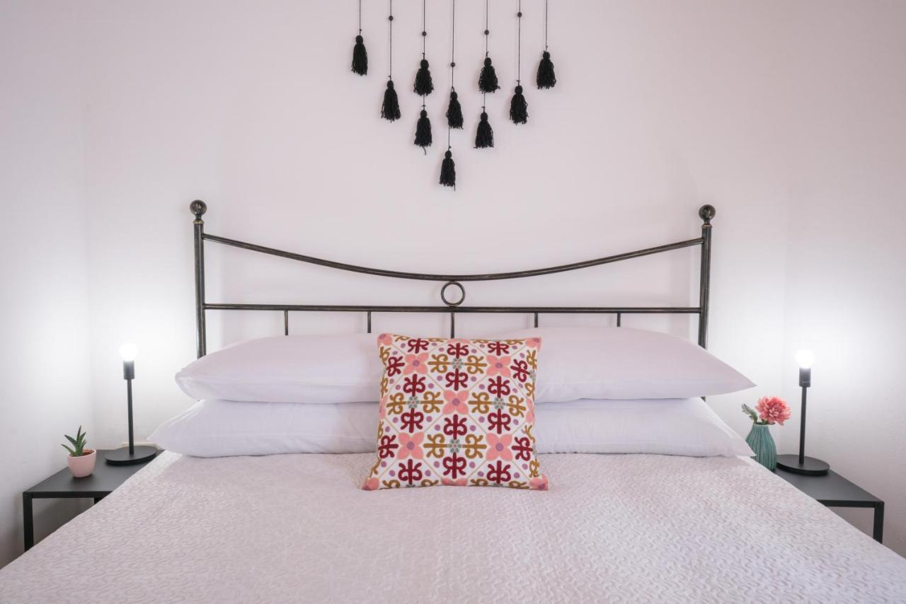 Yenne Rooms Wifi-Ac Cagliari Exterior photo